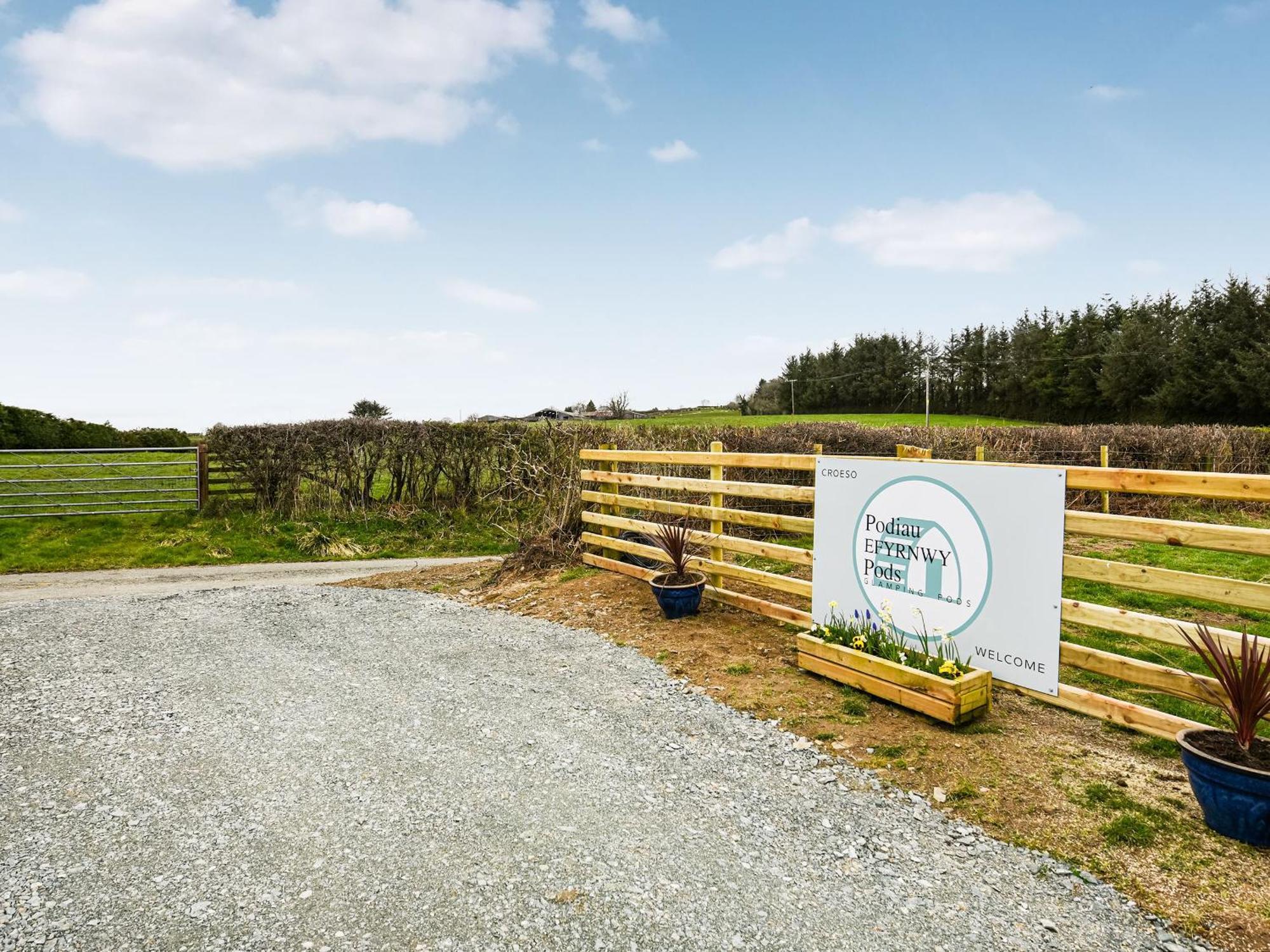 Holiday home Celyn Bach - Uk37083